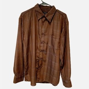 GNW men’s long sleeve button down shirt.  Used, good condition.  Size Large.